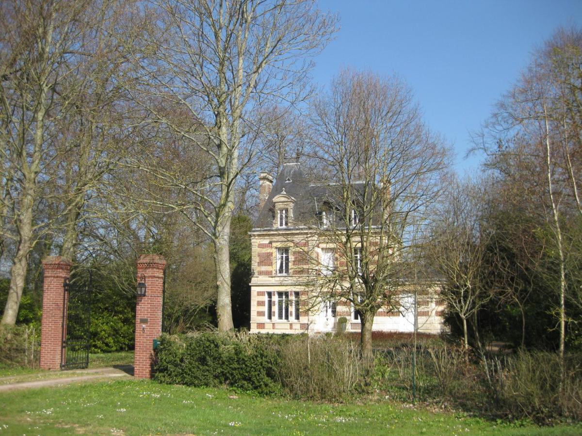 Chateau De Launay Méry-Corbon Dış mekan fotoğraf
