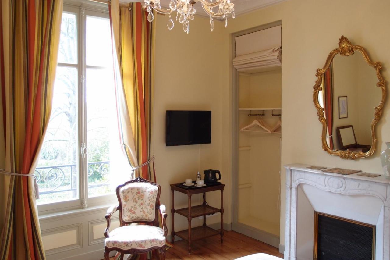 Chateau De Launay Méry-Corbon Oda fotoğraf